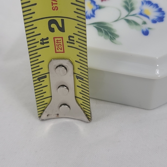 Porcelain Gallery Originals botanical floral trinket box - Picture 3 of 8